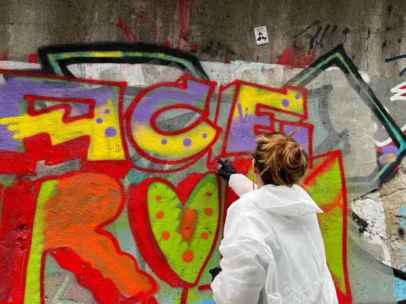 Atelier de graffiti à Sarajevo sur le mont Trebević