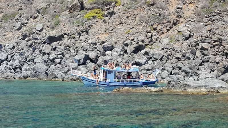 PANTELLERIA : TOURS D'ÎLE EN BATEAU AUTOUR DE LA PERLE NOIRE DE LA MÉDITERRANÉE