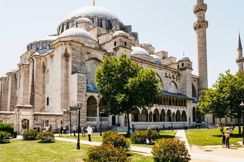 Istanbul : visite de Sainte-Sophie, de la Mosquée bleue et de la Mosquée Suleymaniye