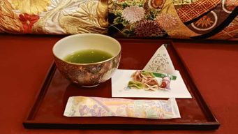 Kyoto : Cérémonie du thé au marché de Nishiki avec spectacle de Koto