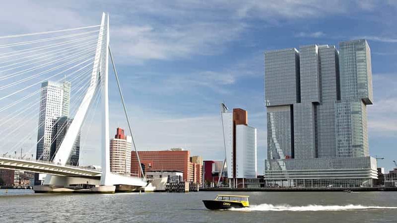 Rotterdam : De Rotterdam, Cube Houses, Watertaxi et Markthal
