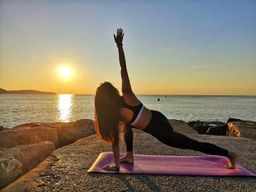 Port d'Alcudia : Yoga Pilates sur la plage