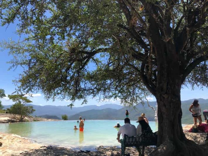 De Oaxaca de Juarez : Hierve el Agua et la distillerie de mezcal