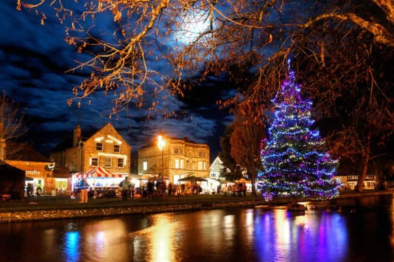 Depuis Stratford-on-Avon/Moreton-in-Marsh : Noël dans les Cotswolds