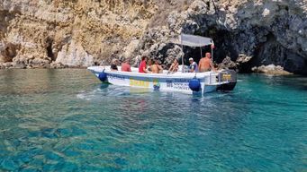 Syracuse : tour en bateau à Ortigia et dans les grottes marines avec prosecco et fruits