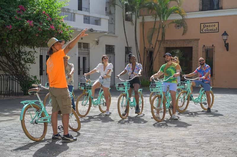 Saint-Domingue : visite guidée à vélo des temps forts de la ville