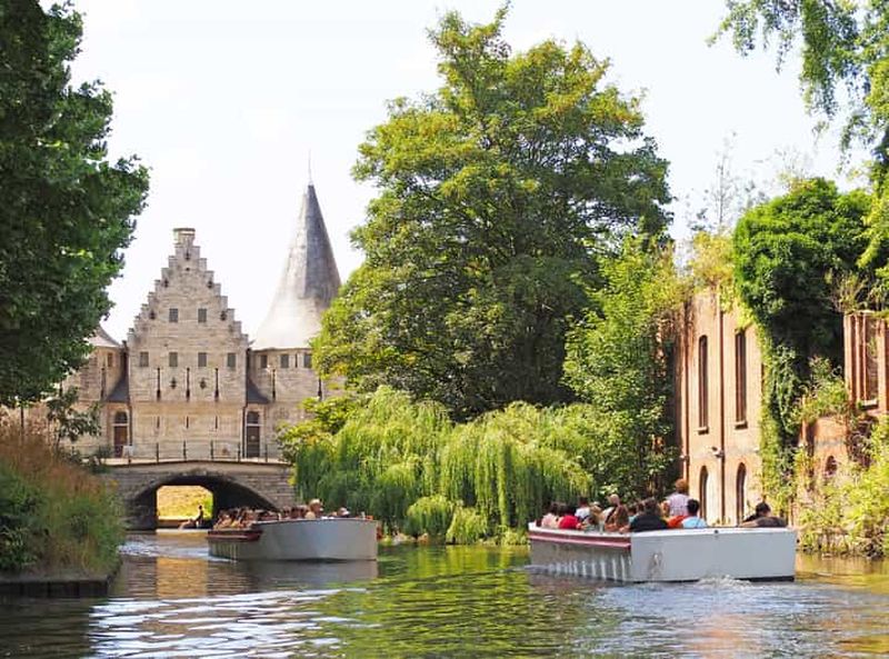 Billet Gand : Excursion guidée en bateau de 50 minutes au centre médiéval