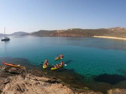 Mykonos : Excursion en kayak de mer dans les baies isolées avec photos GoPro
