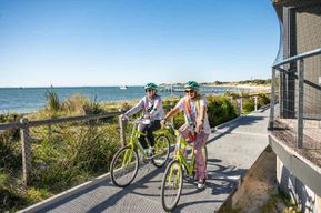 Depuis Perth : excursion d'une journée complète en vélo et en ferry sur l'île Rottnest