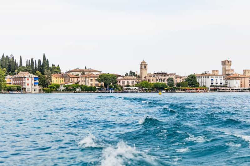 Au départ de Milan : Excursion guidée à Vérone et au lac de Garde