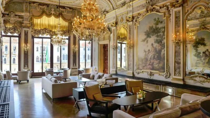 Visite en bateau et dîner de gala dans un palais vénitien