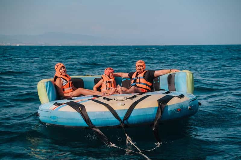 Barcelone : Balade en tube aquatique gonflable au Port Olímpic