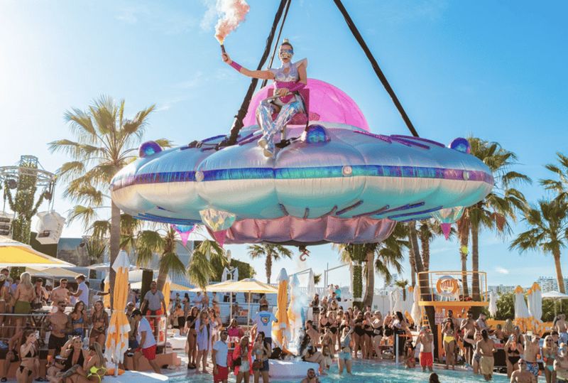 Visite des Pool Parties et des Boîtes de Nuit d'Ibiza - O Beach et Eden Club