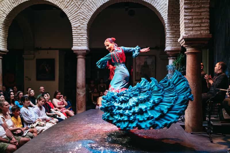 Séville : Spectacle de flamenco Puro avec billet optionnel pour le musée