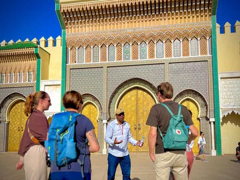 Fès : place Seffarine, médersa Attarine, tannerie et visite de la médina