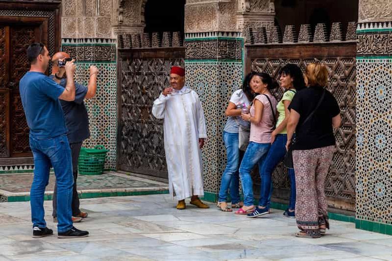 Fès : visite guidée de la médersa Al-Attarine avec entrée coupe-file