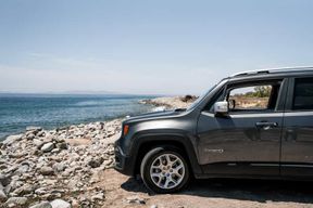 Mykonos : Visite privée de l'île avec guide région -Jeep Renegade