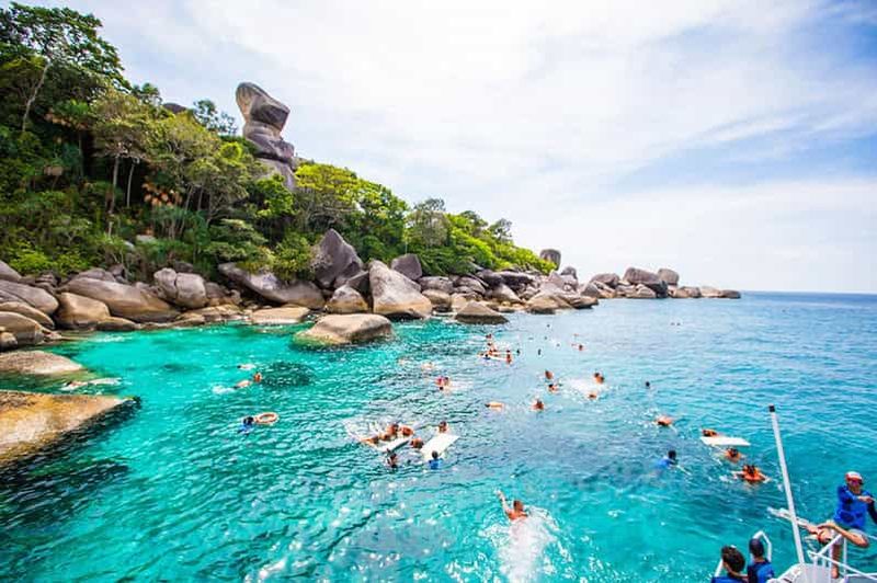 Au départ de Krabi : Excursion en bateau rapide pour la plongée en apnée dans les îles Similan