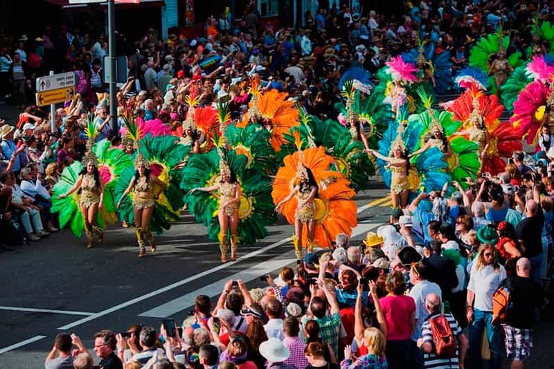 De Tenerife Sud : Défilé du carnaval de Santa Cruz de Tenerife