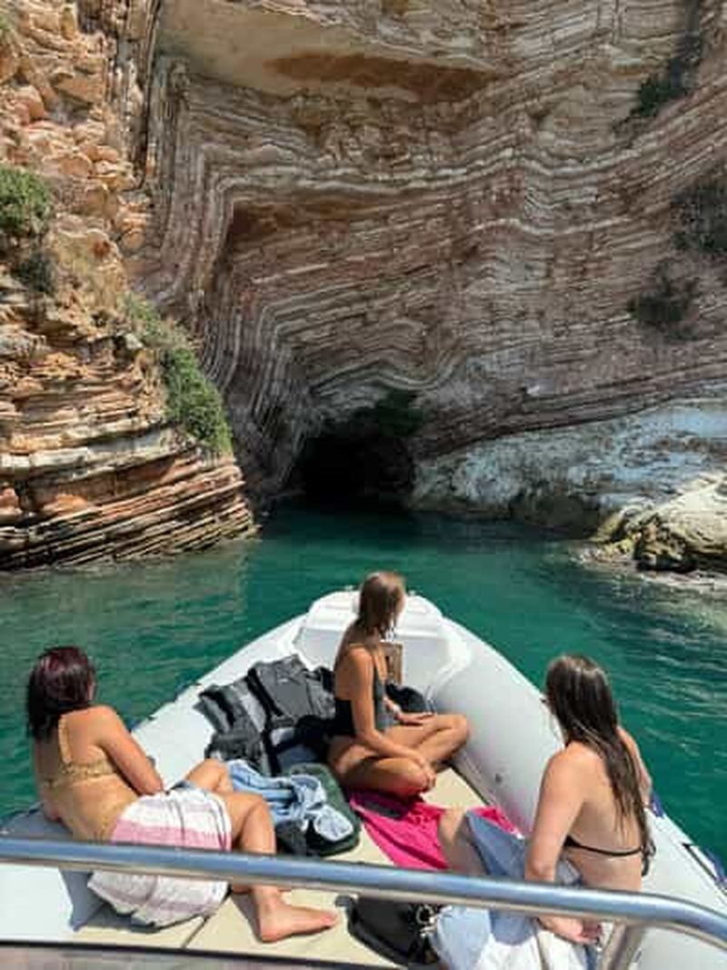 Ksamil : Excursion en bateau rapide à la plage de Pulebardha et à la grotte de Pigeon.