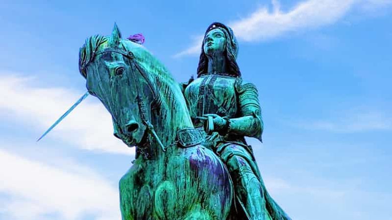 Orléans : Vieille ville, cathédrale et Jeanne d'Arc Promenade guidée