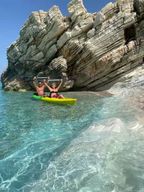Lukova - Plages et grottes secrètes de Kroreza : excursion en kayak et en SUP