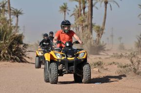 Marrakech : Excursion en quad dans l'oasis de palmiers et le désert de Jbilat, avec thé