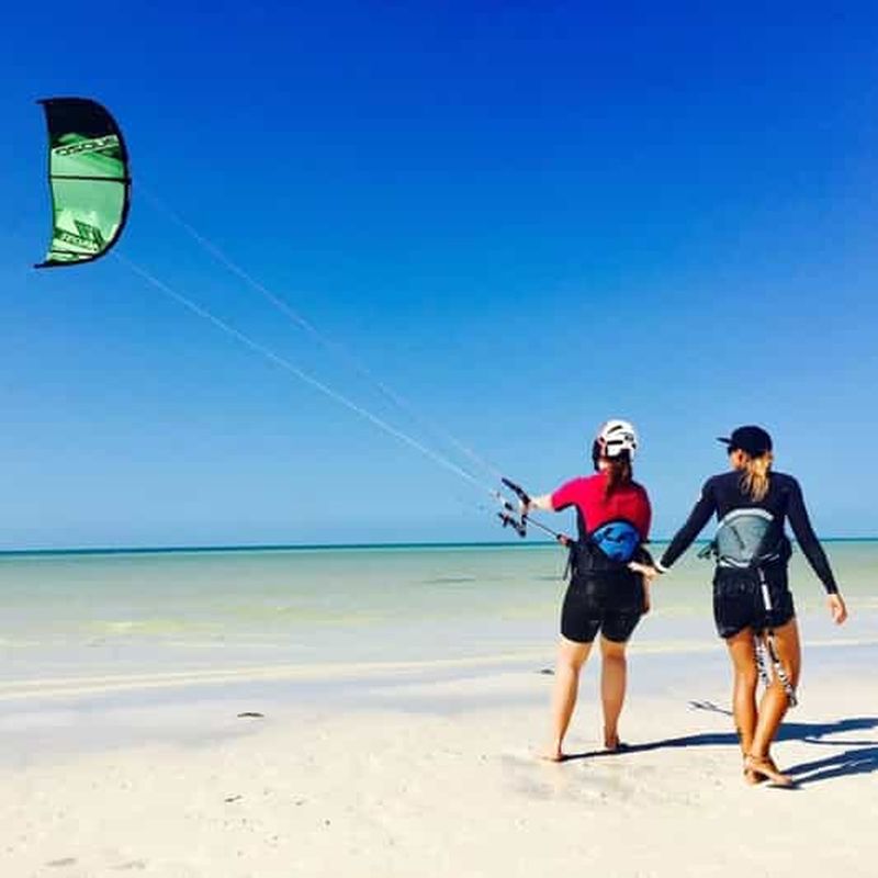 Holbox : Cours privé de kitesurf (6 heures)