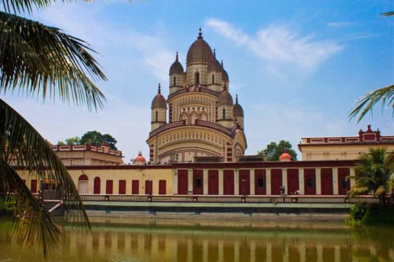 A Day Tour of Kolkata: Temples, Museums & Landmarks