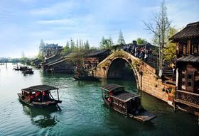 Shanghai : Visite privée de Zhujiajiao avec tour en bateau et jardin