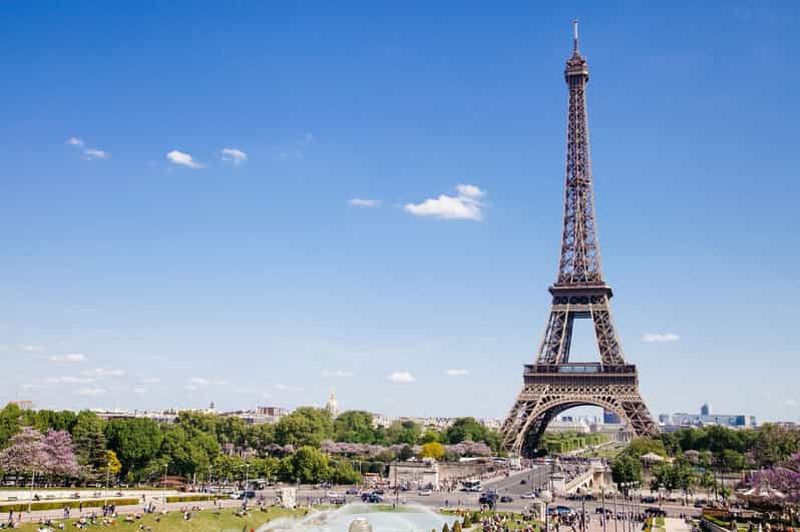 Paris : Billet pour le sommet de la Tour Eiffel et croisière sur la Seine
