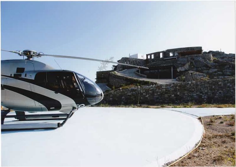 Transfert en hélicoptère entre Mykonos et Santorin