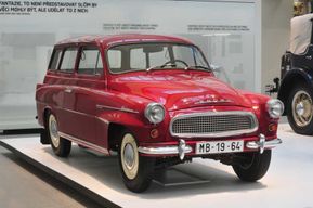 Prague : Visite privée du musée de la voiture Skoda