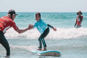 Tel Aviv : Leçons de surf professionnelles au Beach Club TLV