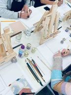 Peignez votre azulejo et créez votre pièce unique dans une galerie d'art à Lisbonne