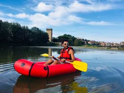 Florence : Croisière guidée en kayak sur le Ponte Vecchio et les curiosités de la ville