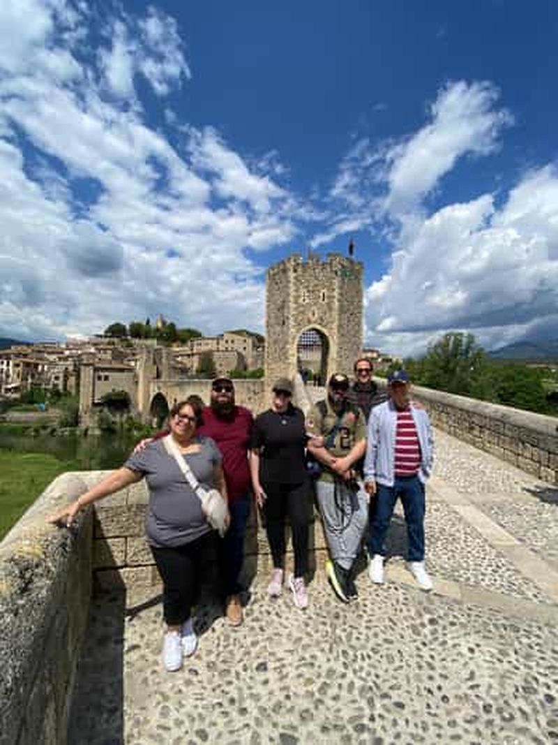 Depuis Barcelone : excursion d'une journée à Gérone, Besalú et dans les villages médiévaux