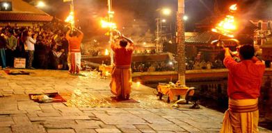 Katmandou : Visite du temple de Pashupatinath en soirée (Aarati)