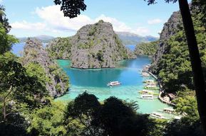 CORON : TOUR DE L'ÎLE A Lacs et plongée en apnée avec les coraux
