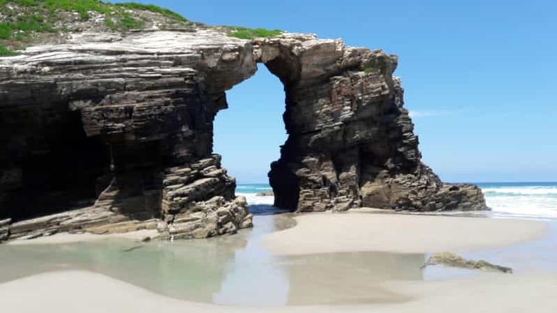 Depuis Lugo : excursion d'une demi-journée à Playa de las Catedrales et Ribadeo