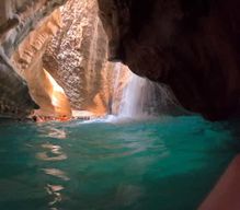 Mascate : excursion au Wadi Shab, à la plage de Fins et au gouffre de Bimmah