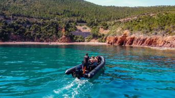 Depuis Cannes : excursion en mer aux calanques de l'Estérel