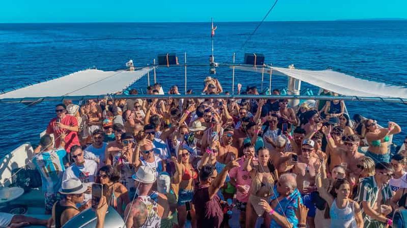 Ibiza : fête sur un catamaran VIP avec DJ, open bar, paella et discothèques