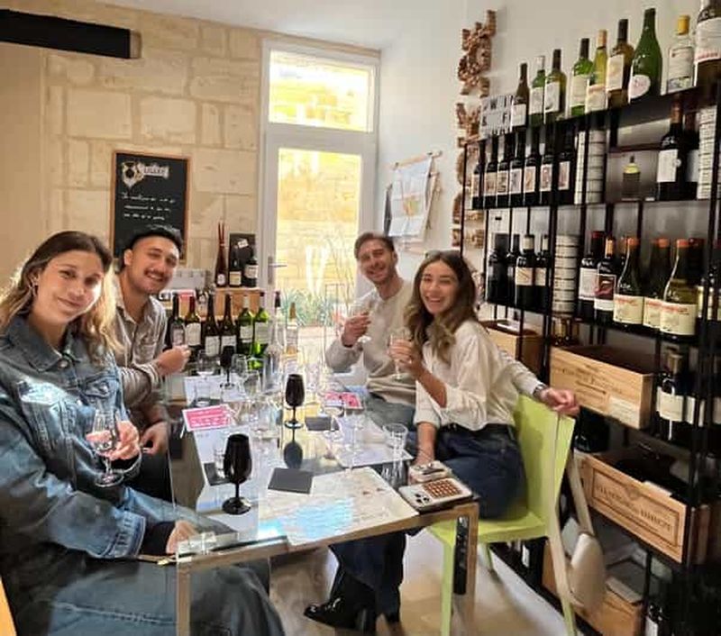 Cours de dégustation guidée de 6 vins de Bordeaux avec accords mets-vins