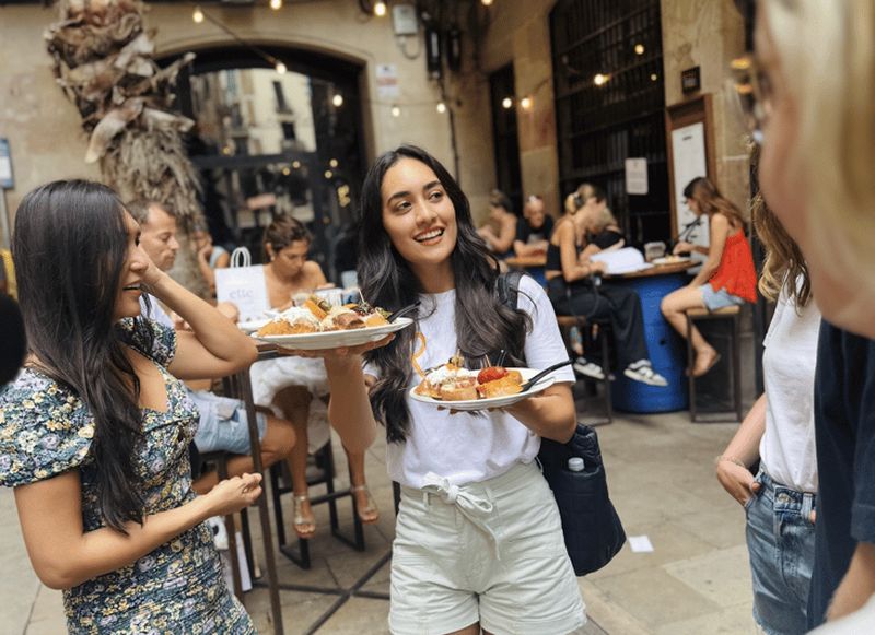 Visite guidée des tapas, tavernes, histoire et culture locale de Barcelone