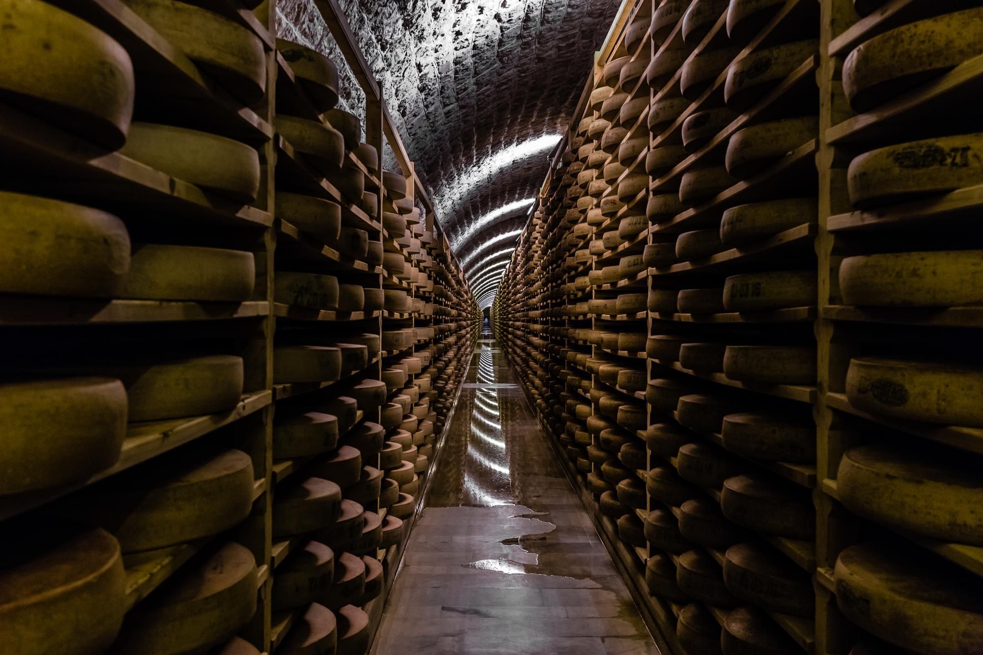 Atelier de fabrication de fromage dans le Jura