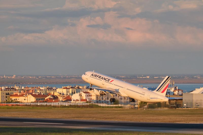 Aéroport Humberto Delgado – Lisbonne (LIS)
