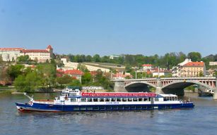 Prague : Croisière touristique en bateau avec dîner buffet