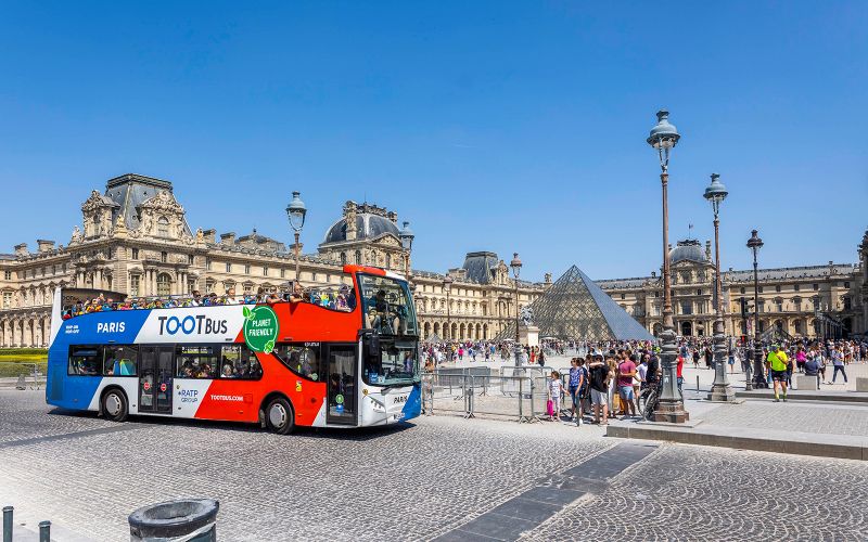 Tootbus : tour en bus Hop-On Hop-Off à Paris avec croisière sur la Seine en option