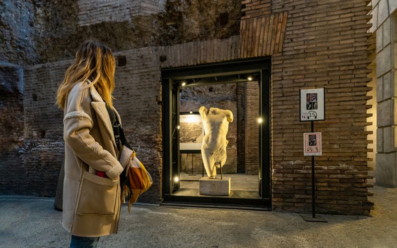 Pass souterrain Rome : Place Navone + District de Trevi souterrain